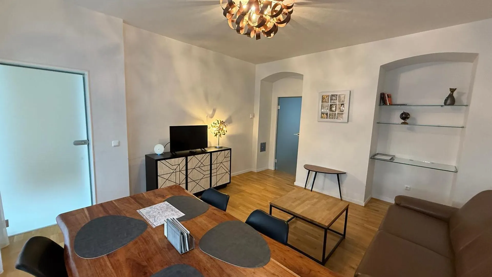 Apartment Number 4 ウィーン