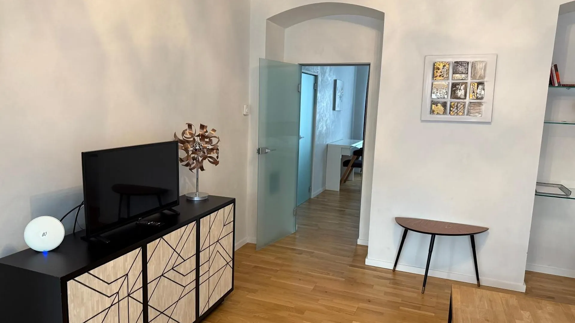 Apartment Number 4 ウィーン
