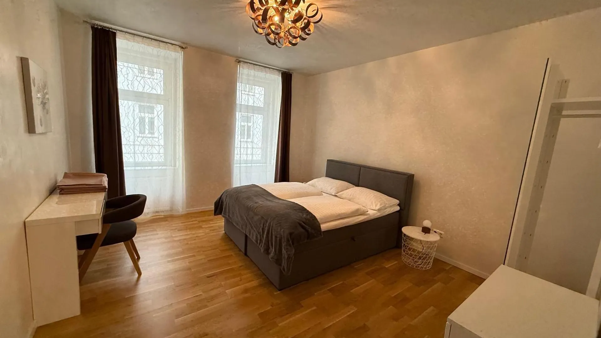 Apartment Number 4 Bécs