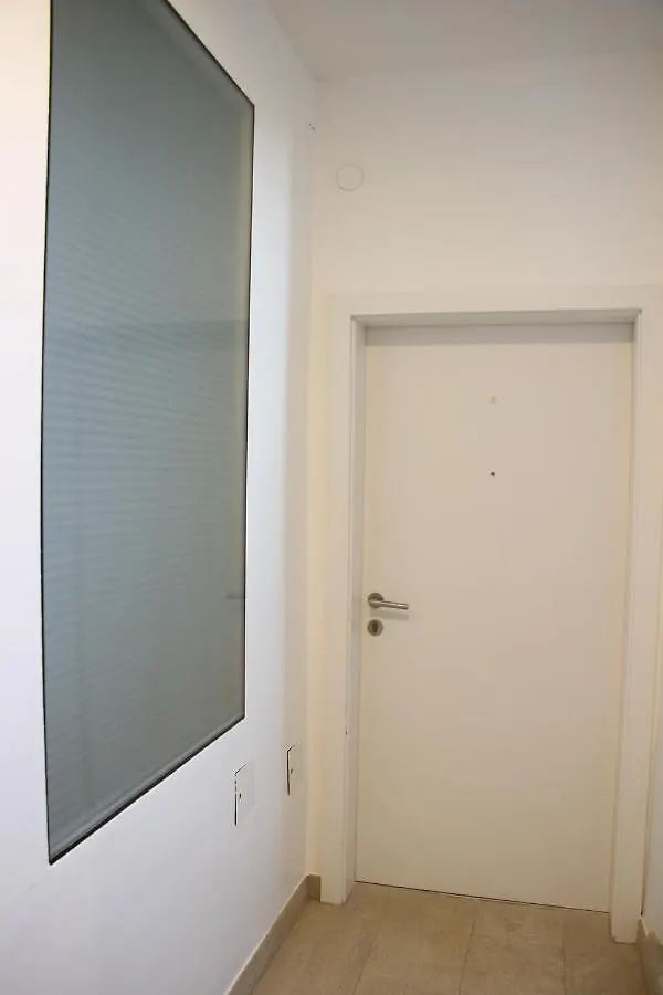 Apartment Number 4 Bécs